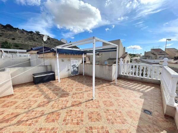 Chalet pareado en calle Río Vinalopó