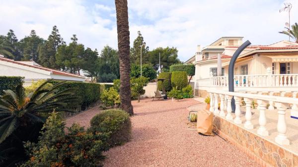 Casa independiente en calle Galicia