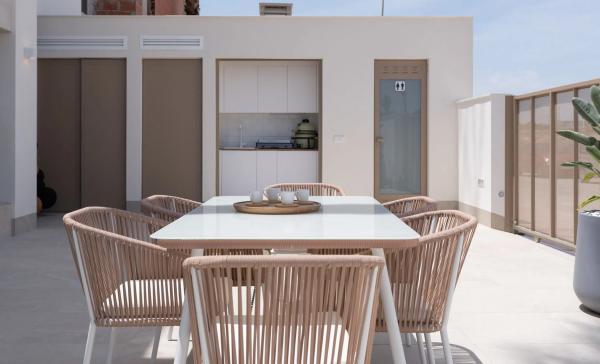 Chalet adosado en calle Lerida