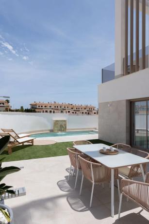 Chalet adosado en calle Lerida