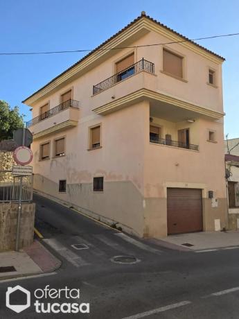 Piso en calle Cortés Valencianas s/n