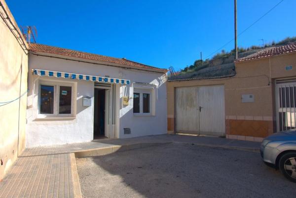 Chalet adosado en calle Cuaresma