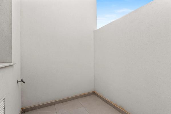 Chalet pareado en calle Rosalia de Castro, 36