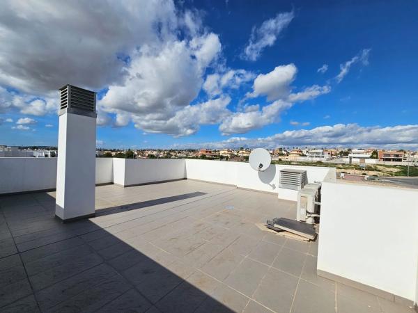 Casa independiente en Av Guatemala, 33