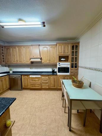 Chalet pareado en CL Lira La