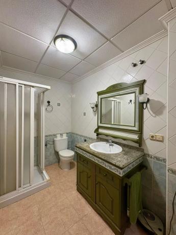 Chalet pareado en CL Lira La