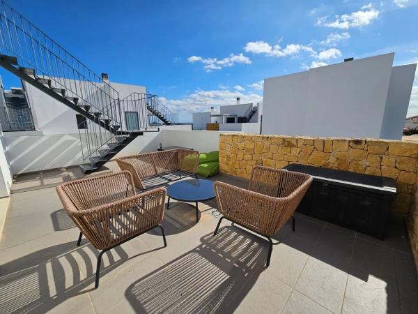 Casa independiente en Av Guatemala, 33