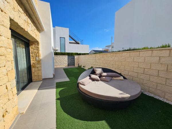 Casa independiente en Av Guatemala, 33