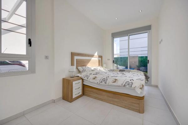 Casa independiente en avenida Jerez de la Frontera, 98