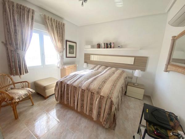 Casa independiente en avenida de La Costa Azul