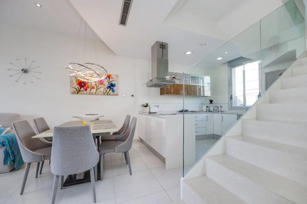 Casa independiente en avenida Jerez de la Frontera, 98