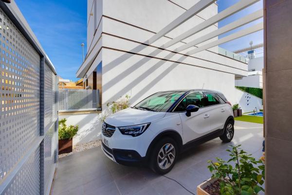 Casa independiente en avenida Jerez de la Frontera, 98