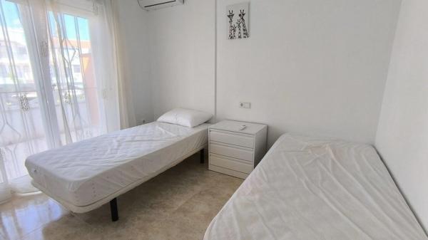 Chalet adosado en calle Gerona