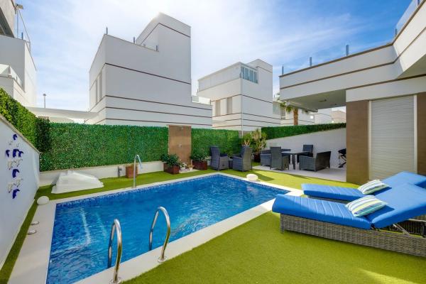 Casa independiente en avenida Jerez de la Frontera, 29