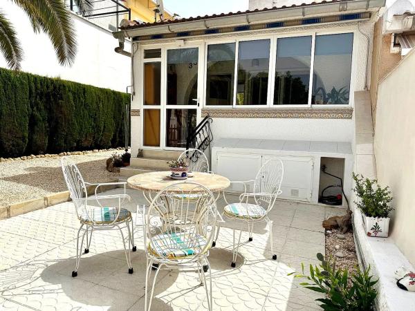 Chalet adosado en calle Costa Cantabria