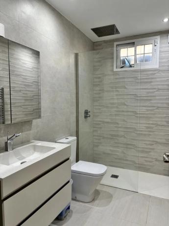 Casa independiente en avenida Antonio Quesada, 24