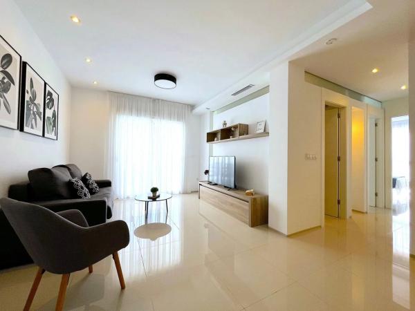 Casa independiente en avenida de Málaga