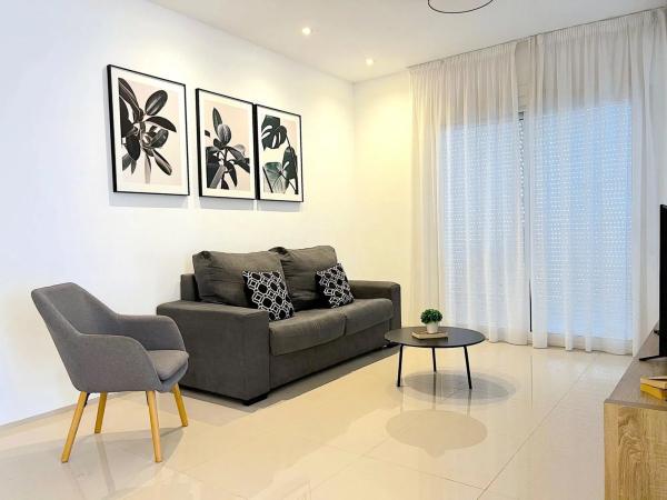 Casa independiente en avenida de Málaga