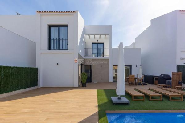 Chalet pareado en avenida Argentina, 90 -102