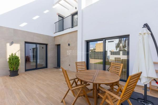 Chalet pareado en avenida Argentina, 90 -102