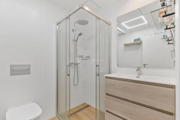 Chalet pareado en avenida Argentina, 90 -102