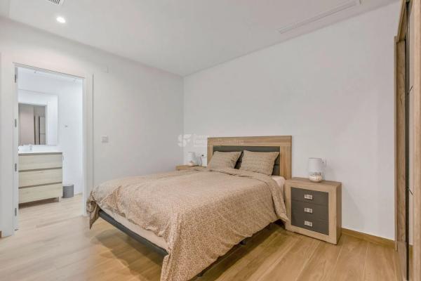 Chalet pareado en avenida Argentina, 90 -102