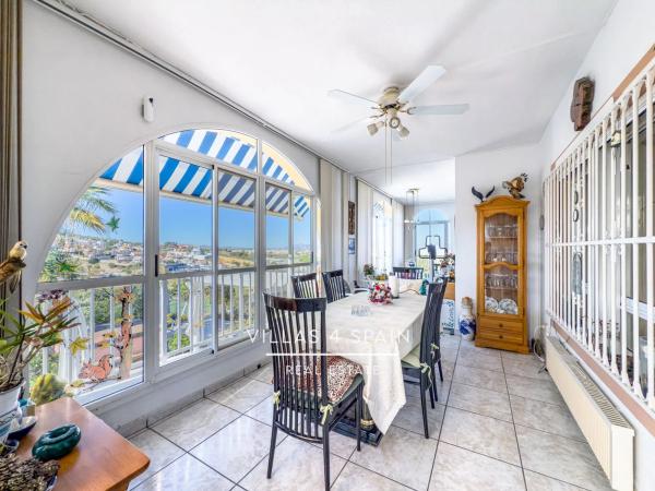 Casa independiente en avenida del Recorral