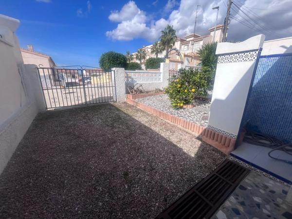 Chalet adosado en calle Costa Brava s/n