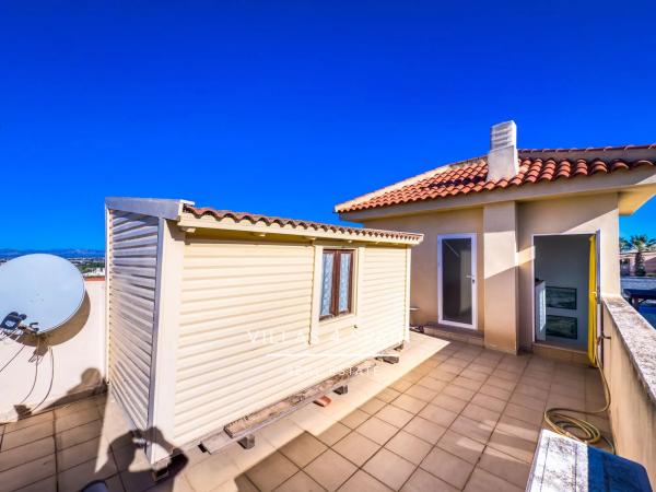 Casa independiente en avenida del Recorral