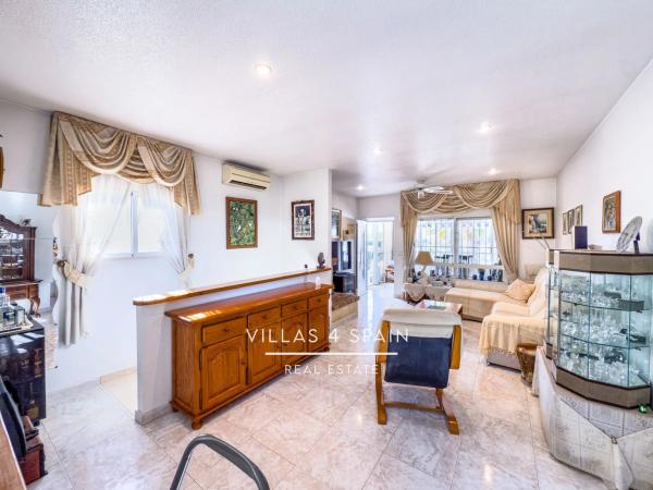 Casa independiente en avenida del Recorral