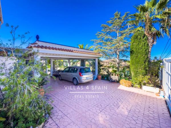 Casa independiente en avenida del Recorral