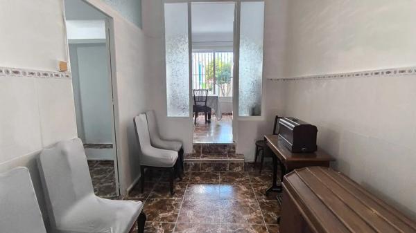 Chalet adosado en calle Orihuela