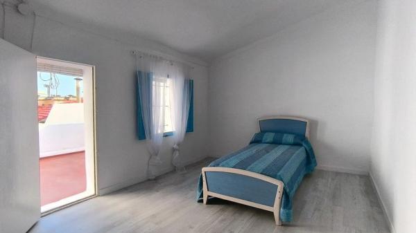 Chalet adosado en calle Orihuela