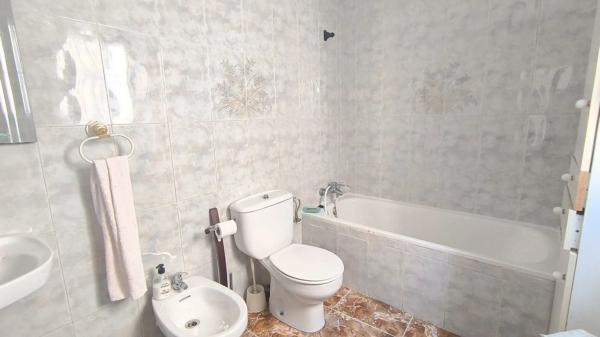 Chalet adosado en calle Orihuela