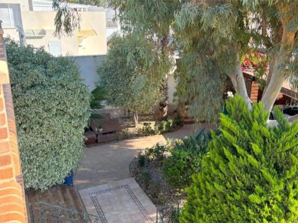 Casa independiente en calle de los Almendros