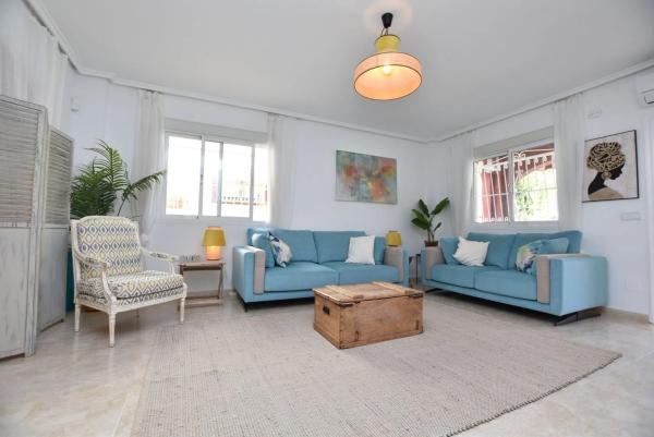 Chalet pareado en avenida de Málaga