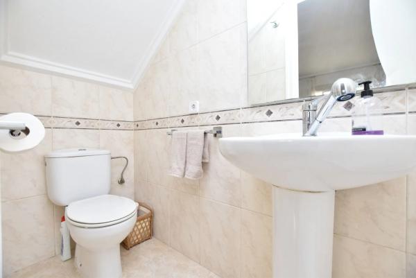 Chalet pareado en avenida de Málaga