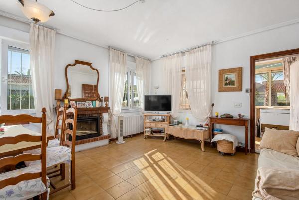 Chalet en calle Sola, 15