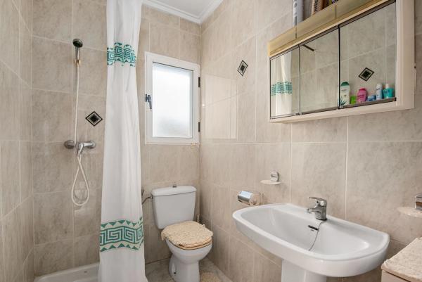 Chalet en calle Sola, 15