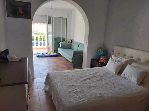 Chalet adosado en Urbanizacion la Marina, 7