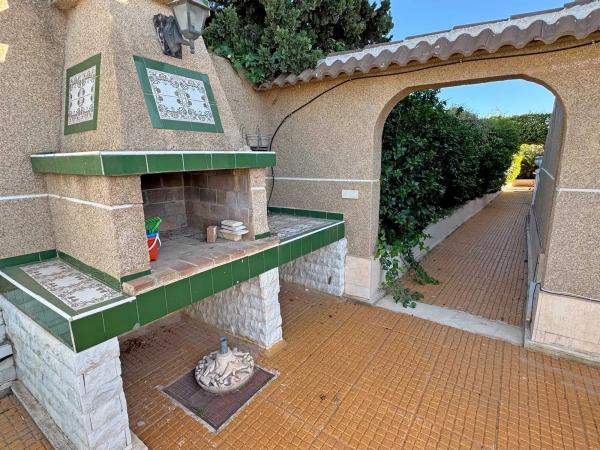 Casa independiente en calle Ruinas de Petra, 44