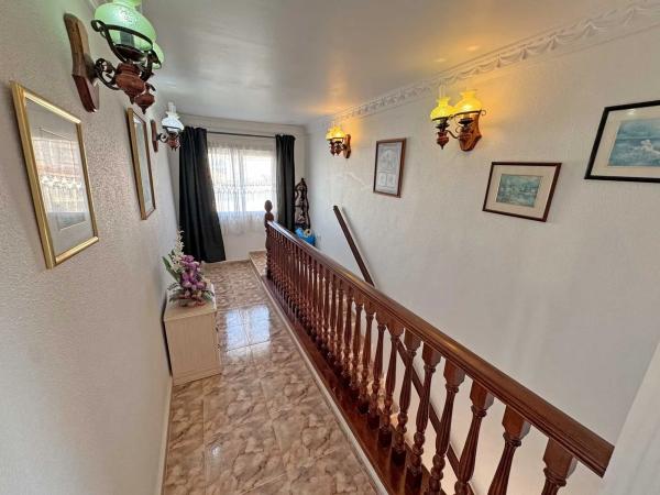 Casa independiente en calle Ruinas de Petra, 44