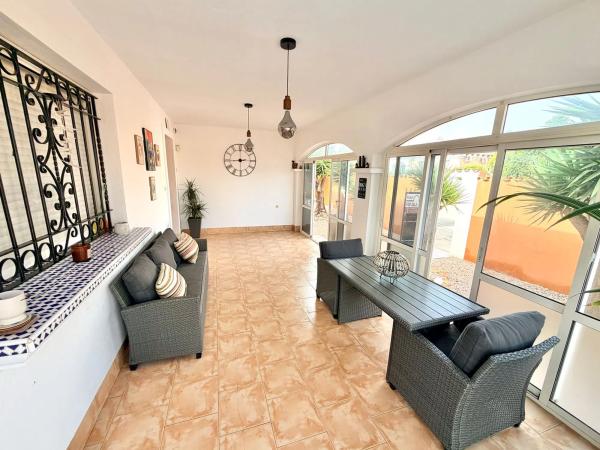 Casa independiente en Urbanizacion la Marina, 52