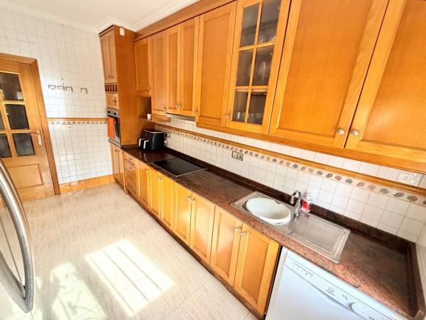 Casa independiente en Urbanizacion la Marina, 52