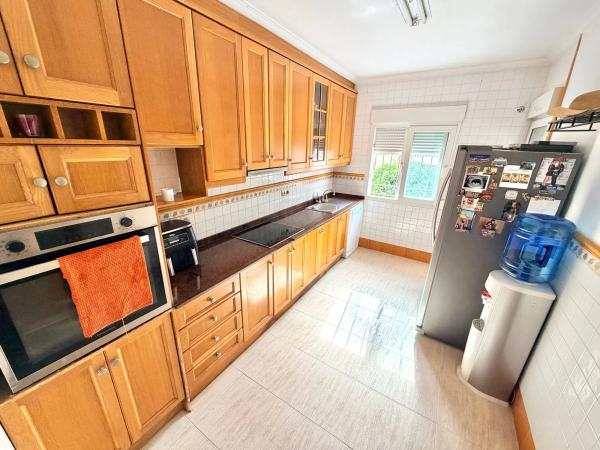 Casa independiente en Urbanizacion la Marina, 52