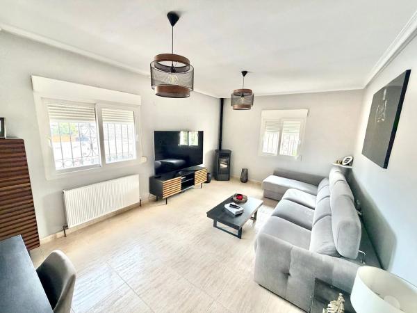 Casa independiente en Urbanizacion la Marina, 52