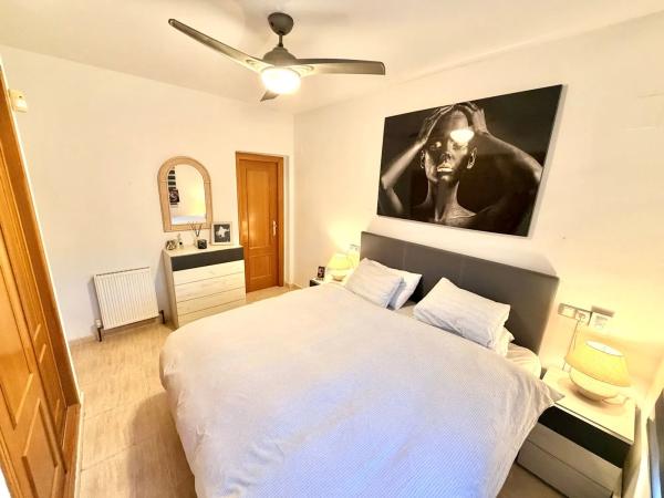 Casa independiente en Urbanizacion la Marina, 52