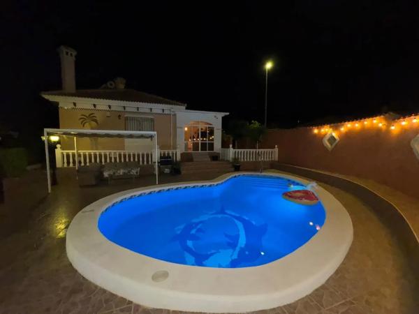 Casa independiente en Urbanizacion la Marina, 52