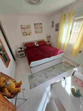 Casa independiente en calle Luxemburgo