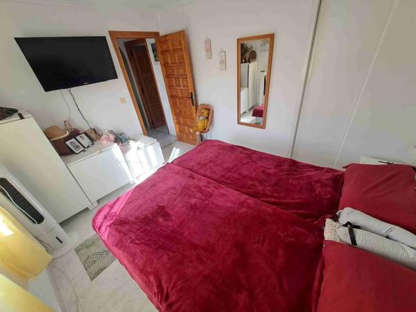 Casa independiente en calle Luxemburgo